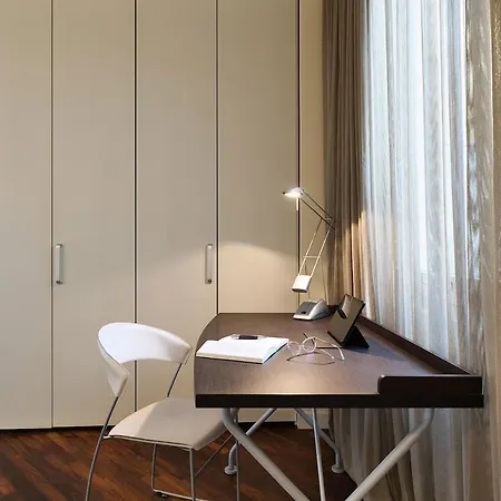 아파트 Contempora - Liberty One Bedroom Apt. *