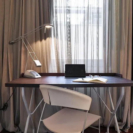 아파트 Contempora - Liberty One Bedroom Apt. *